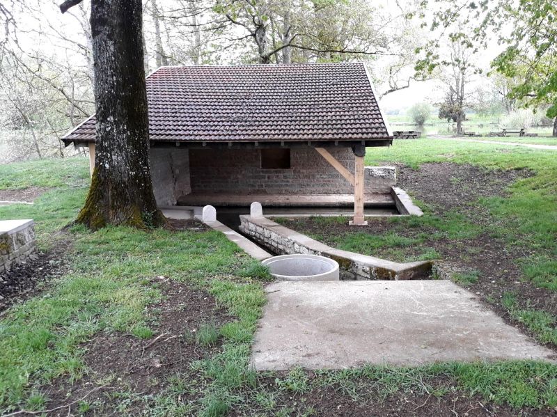 Lavoir choye.jpg