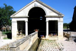 Vaux le Moncelot lavoir 18.07 2010 (1).JPG